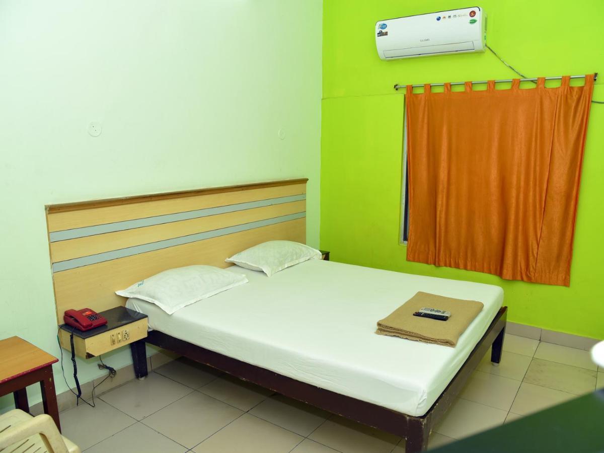 Hotel Aditya Puducherry Eksteriør billede