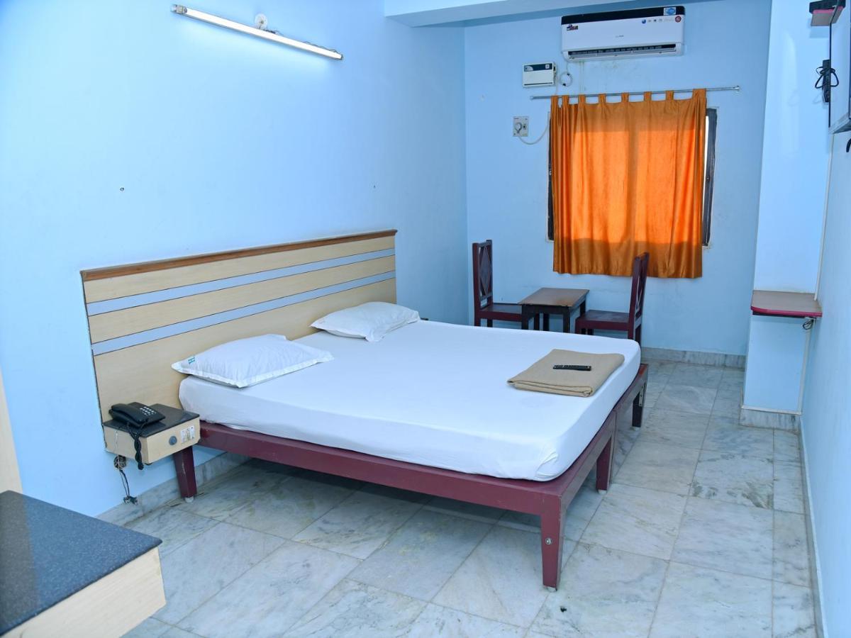 Hotel Aditya Puducherry Eksteriør billede